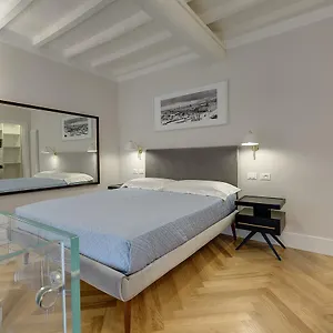 https://tailor-house-bb-florence.it-tuscanyhotel.com